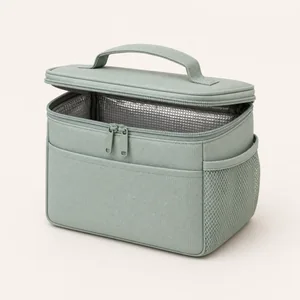 Insulated lunch cooler bag with zipper closure